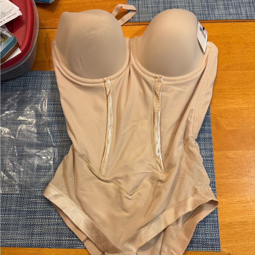 Brand new shapewear 36D